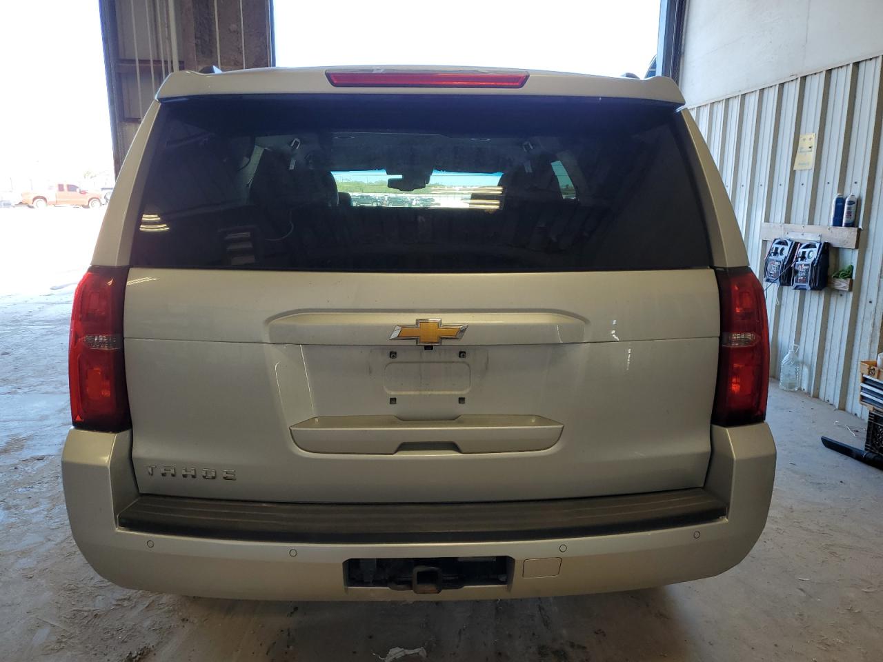 VIN 1GNSCBKC7KR137607 2019 CHEVROLET TAHOE no.6