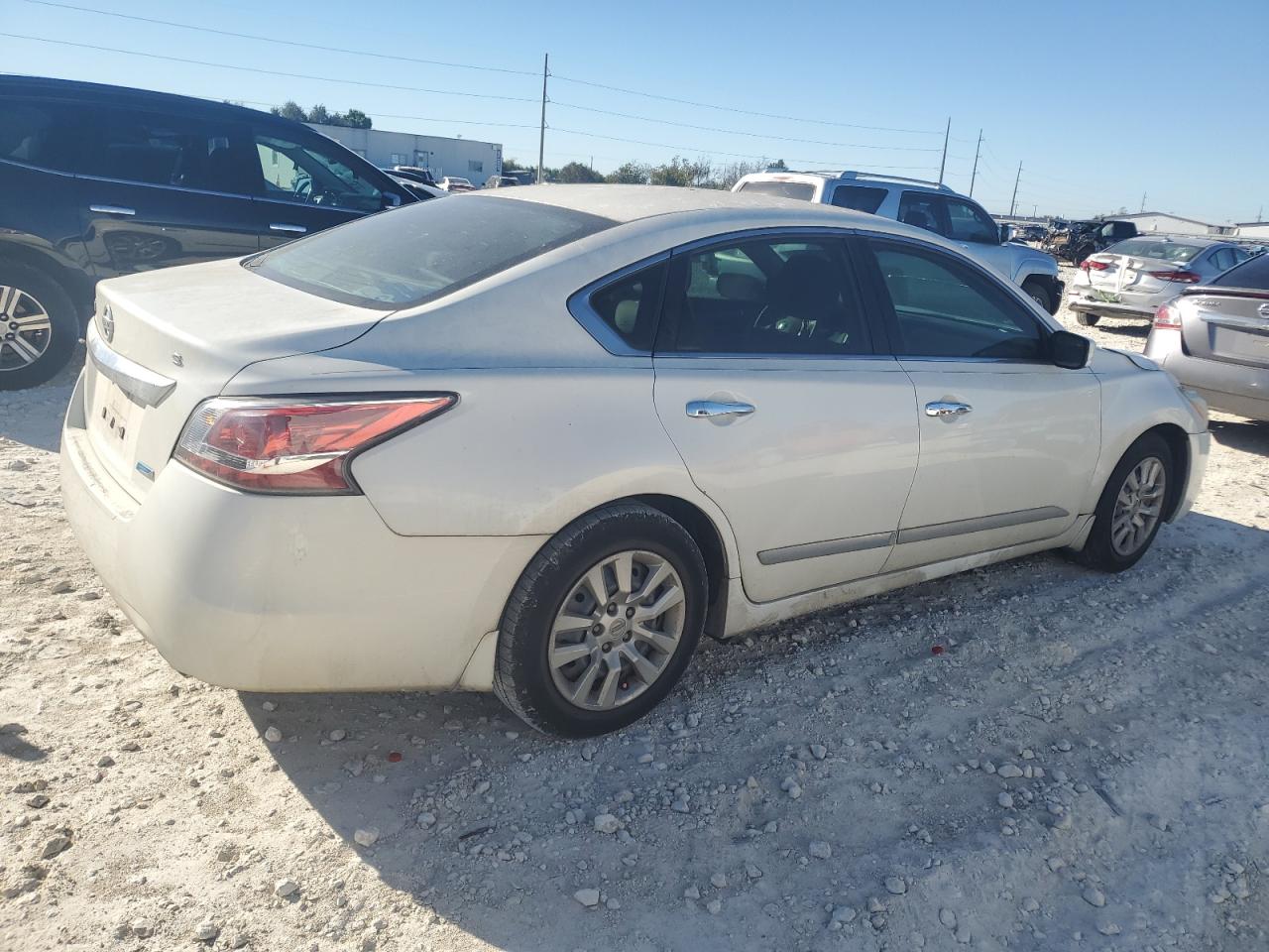 2014 Nissan Altima - Image 3