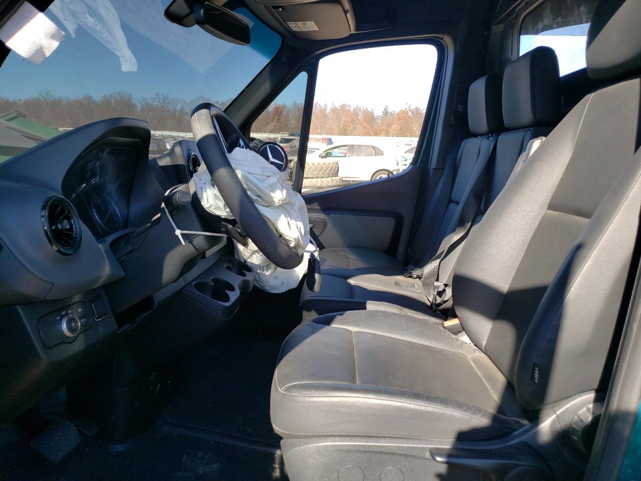 2024 Mercedes-Benz Sprinter - Image 7