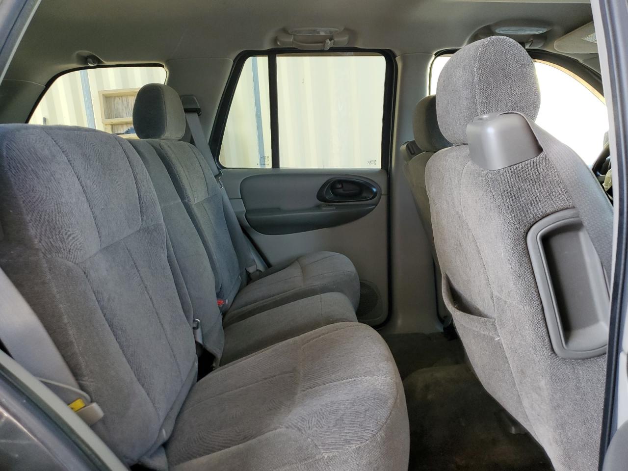 2004 Chevrolet TrailBlazer - Image 12
