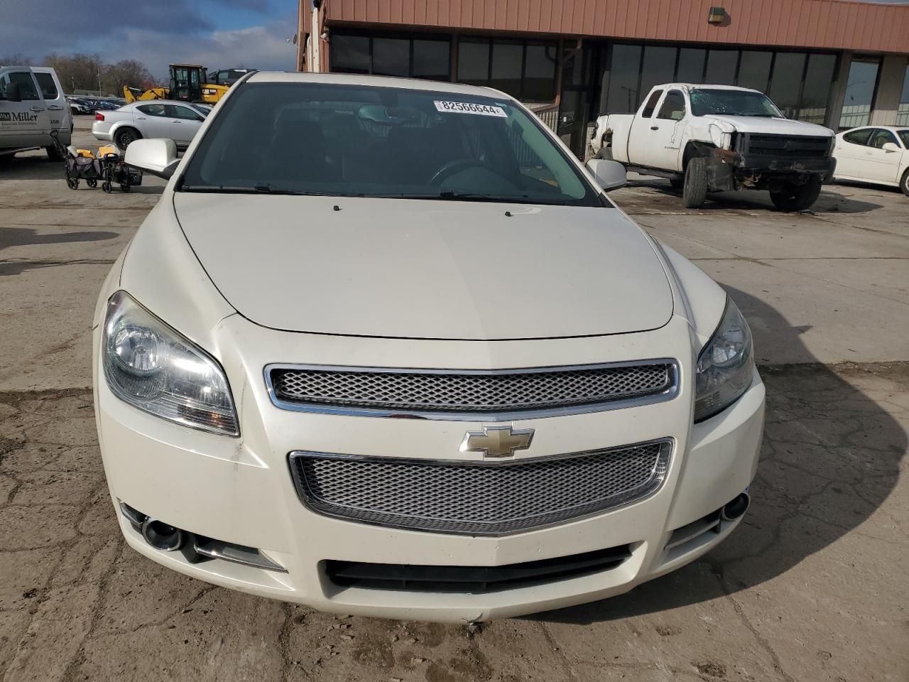 2010 Chevrolet Malibu - Image 5