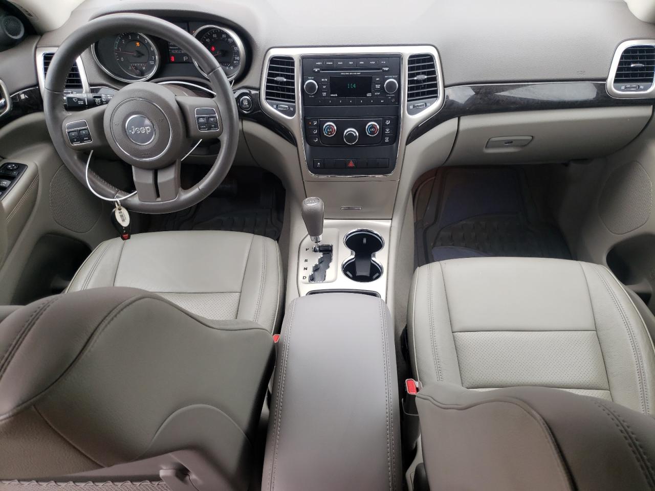 2012 Jeep Grand Cherokee - Image 8