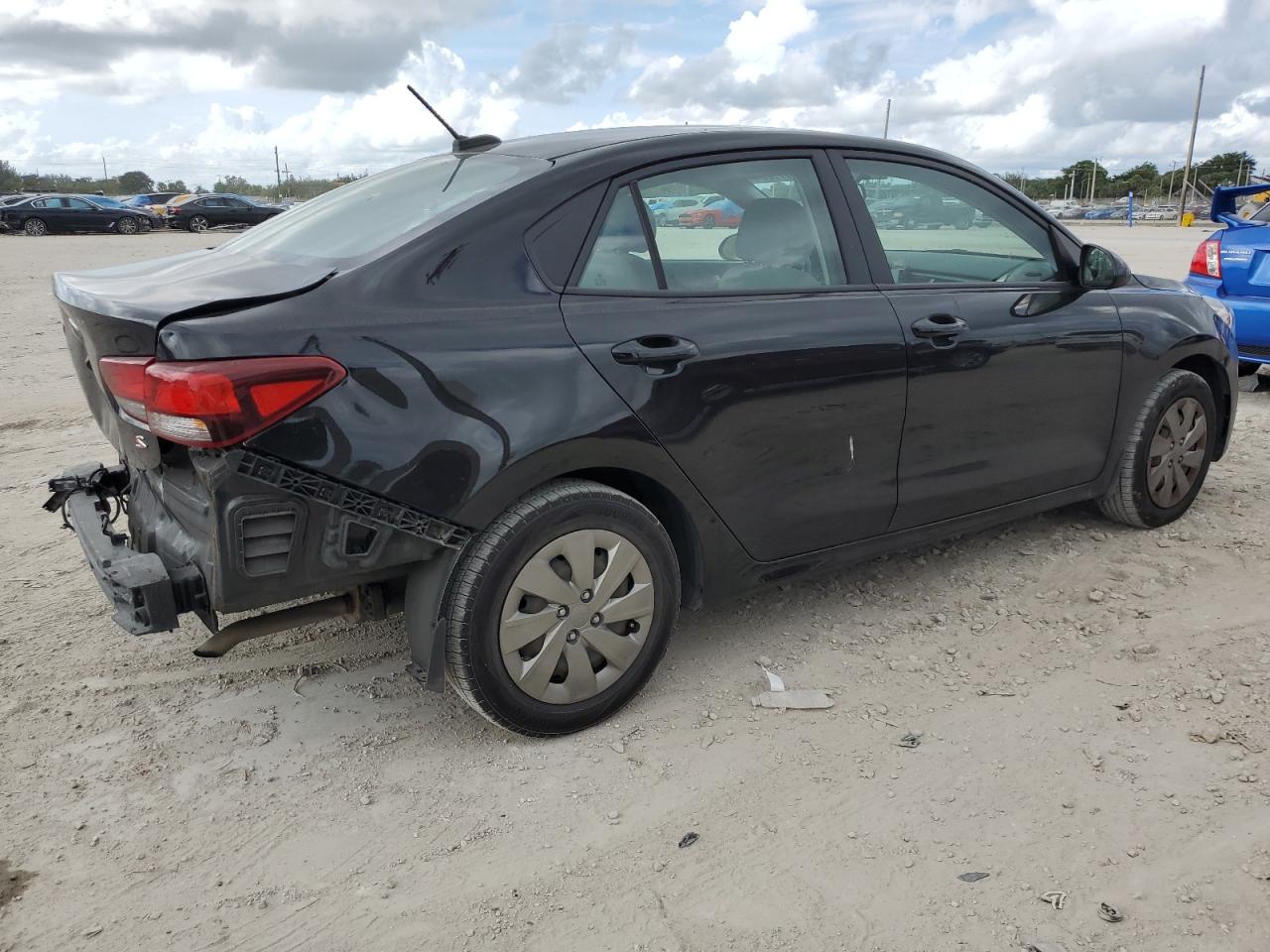 2019 Kia Rio - Image 3