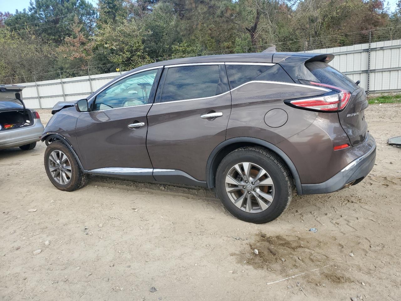 2018 Nissan Murano - Image 2