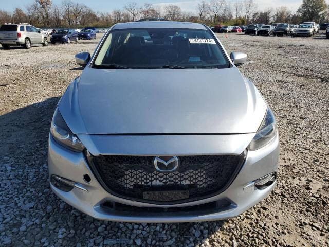  MAZDA 3 2017 Silver