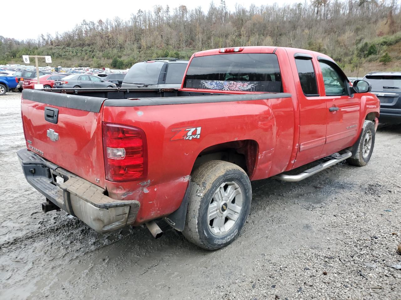 2010 Chevrolet Silverado - Image 3