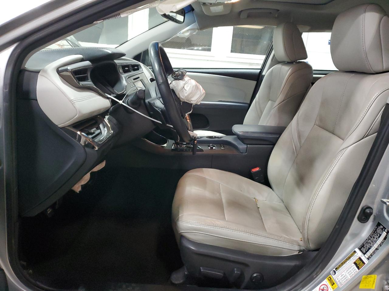 2015 Toyota Avalon - Image 7