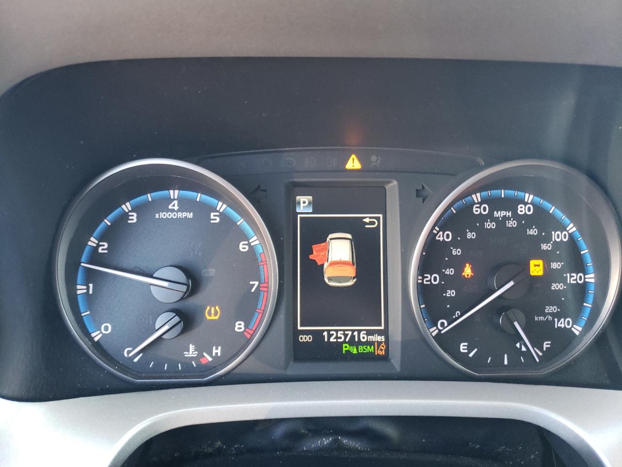 2018 Toyota RAV 4 - Image 9