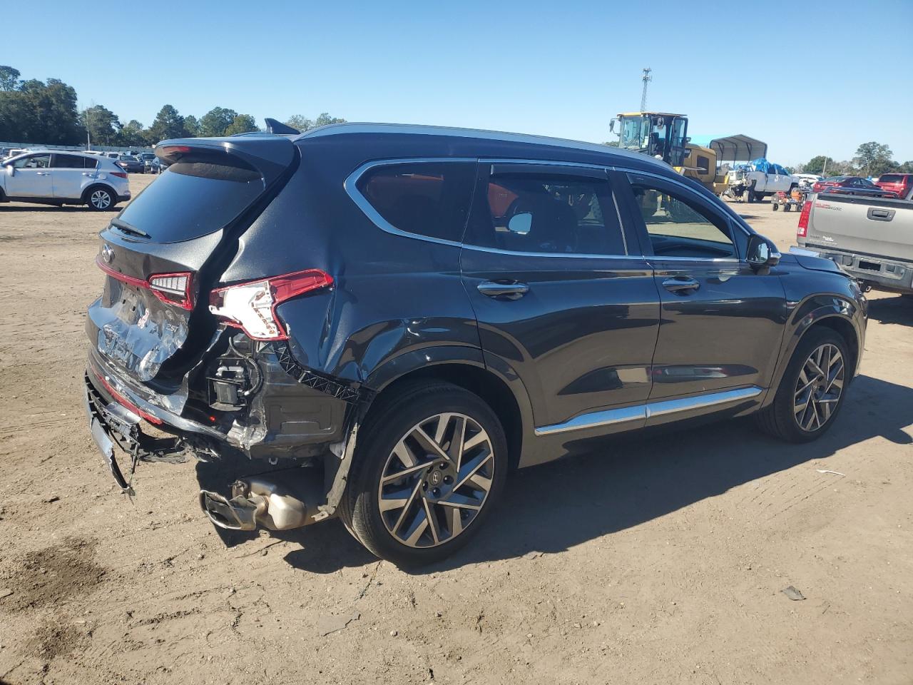 2022 Hyundai Santa Fe - Image 3