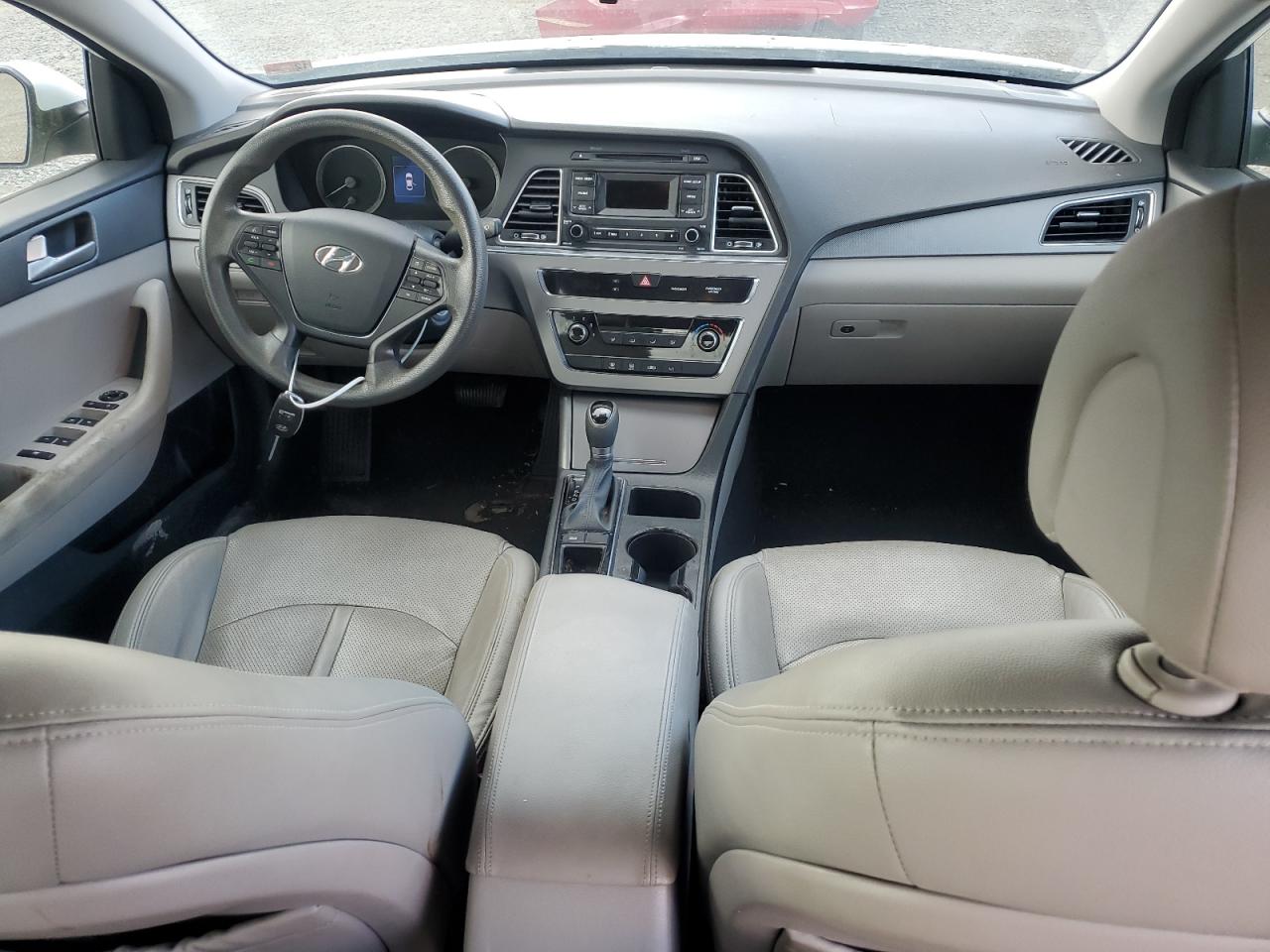 2015 Hyundai Sonata - Image 8