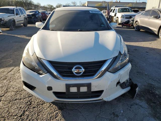 Седани NISSAN ALTIMA 2016 Білий