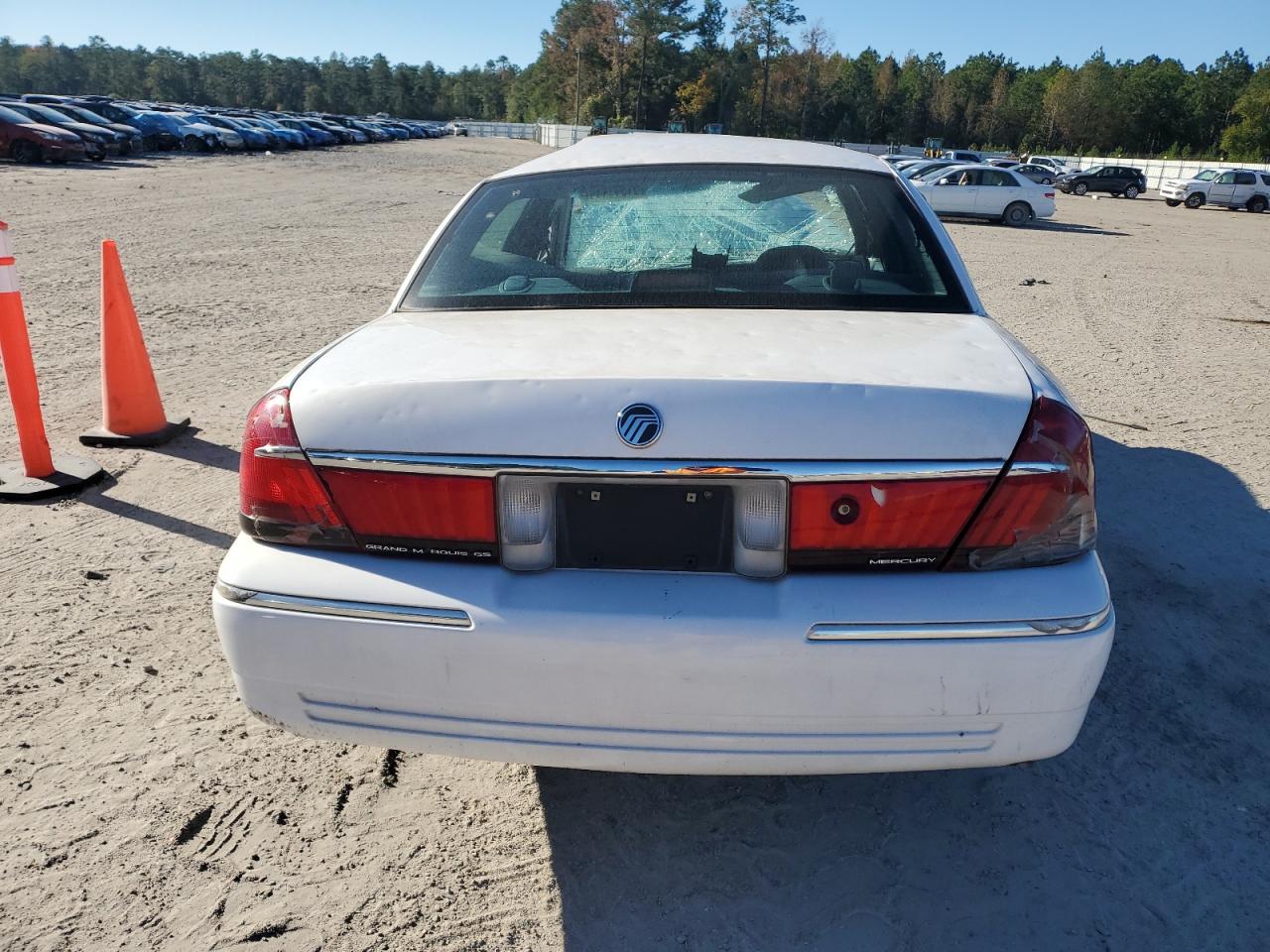 2000 Mercury Grand Marquis Gs VIN: 2MEFM74W4YX609402 Lot: 81341414