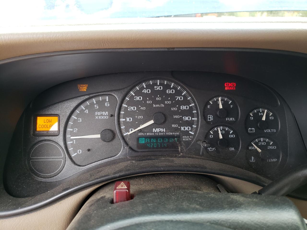 2002 Chevrolet Silverado - Image 9