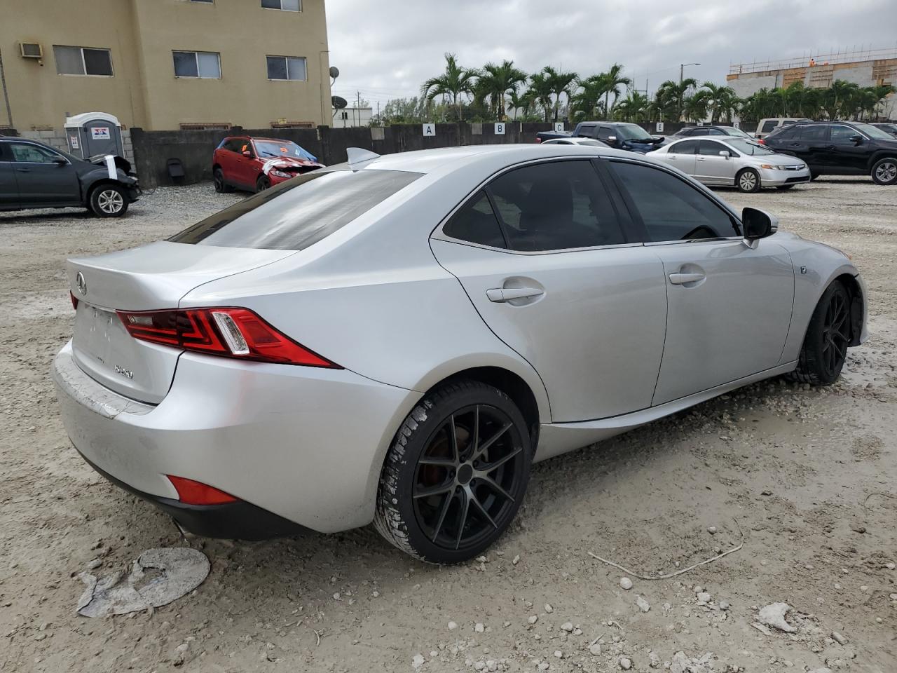 2014 Lexus IS - Image 3