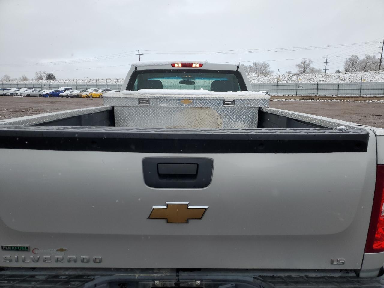 2011 Chevrolet Silverado - Image 10