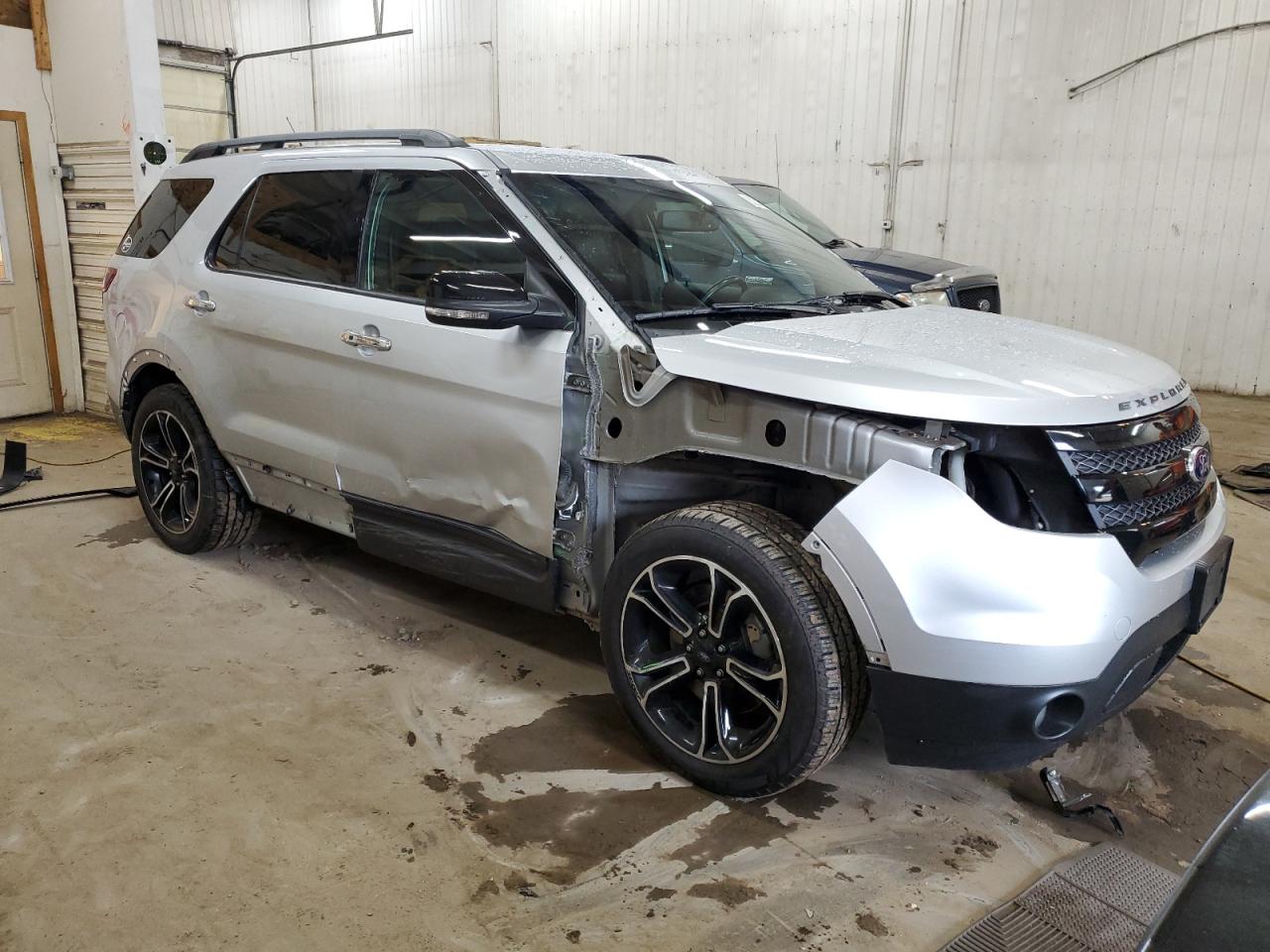 2013 Ford Explorer - Image 4