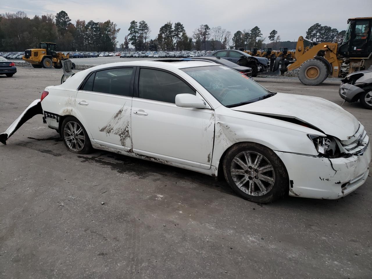 2007 Toyota Avalon - Image 4