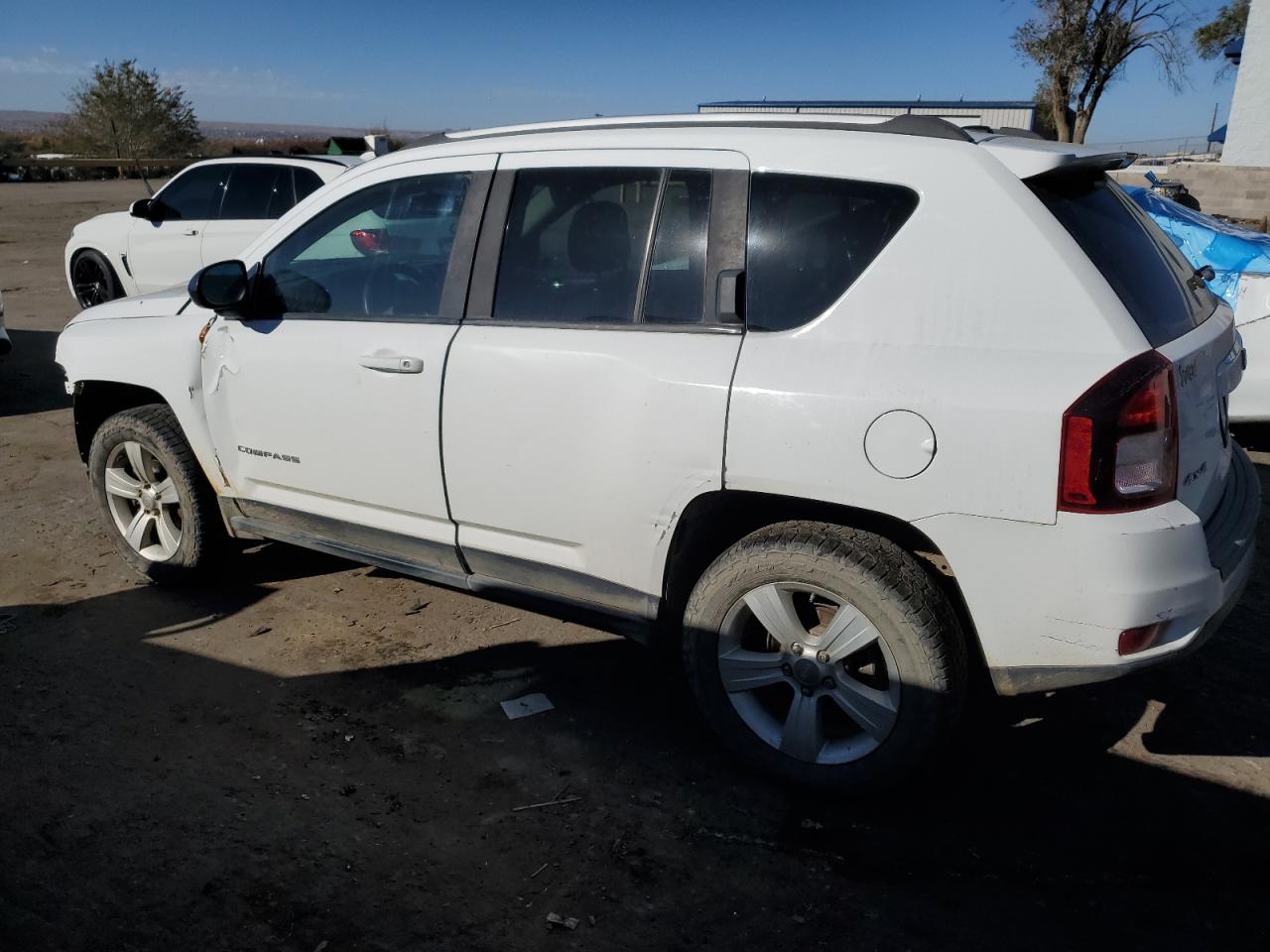 VIN 1C4NJDBB6HD106238 2017 JEEP COMPASS no.2