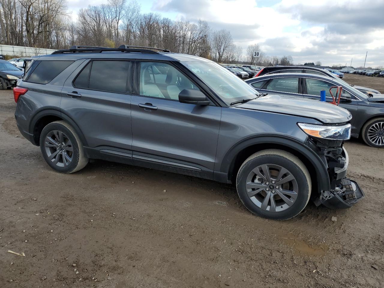 2021 Ford Explorer - Image 4