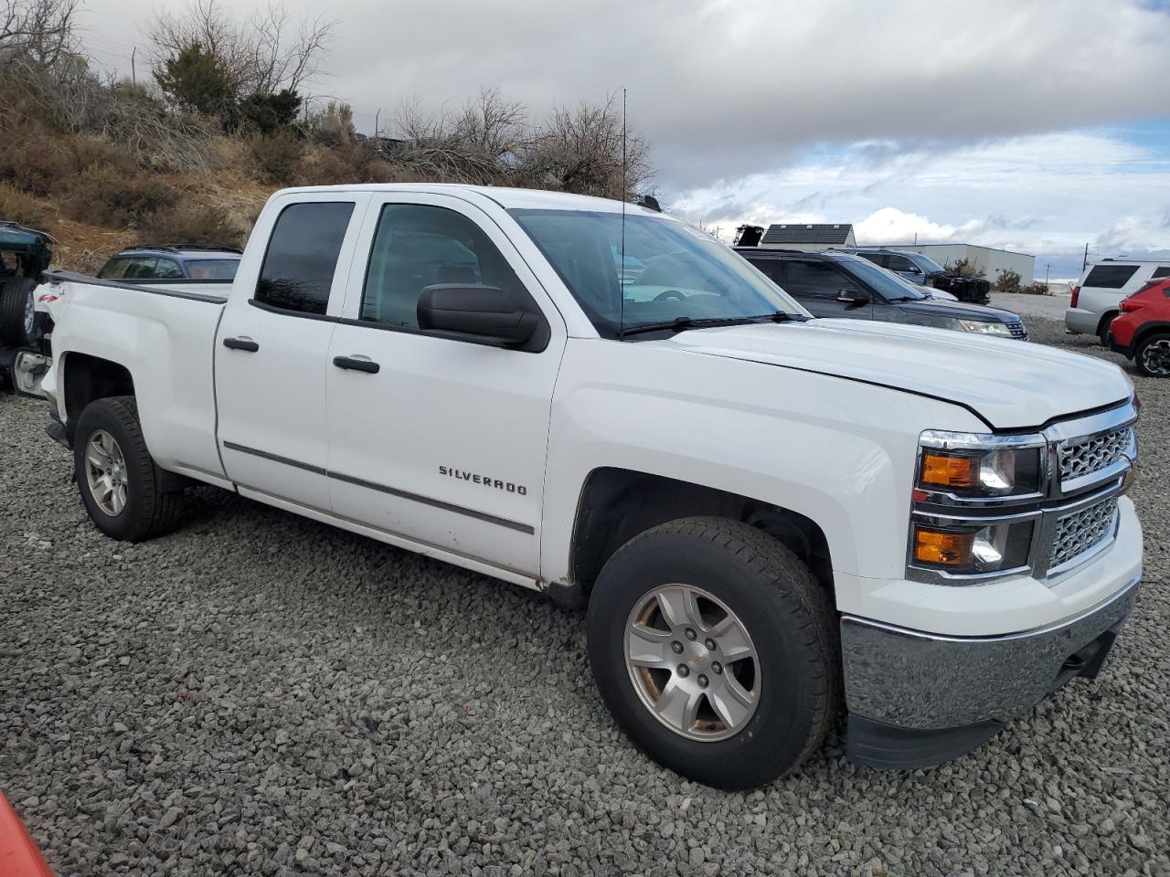 2014 Chevrolet Silverado - Image 4
