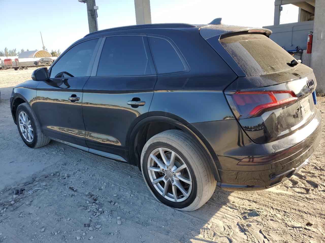 2018 Audi Q5 - Image 2