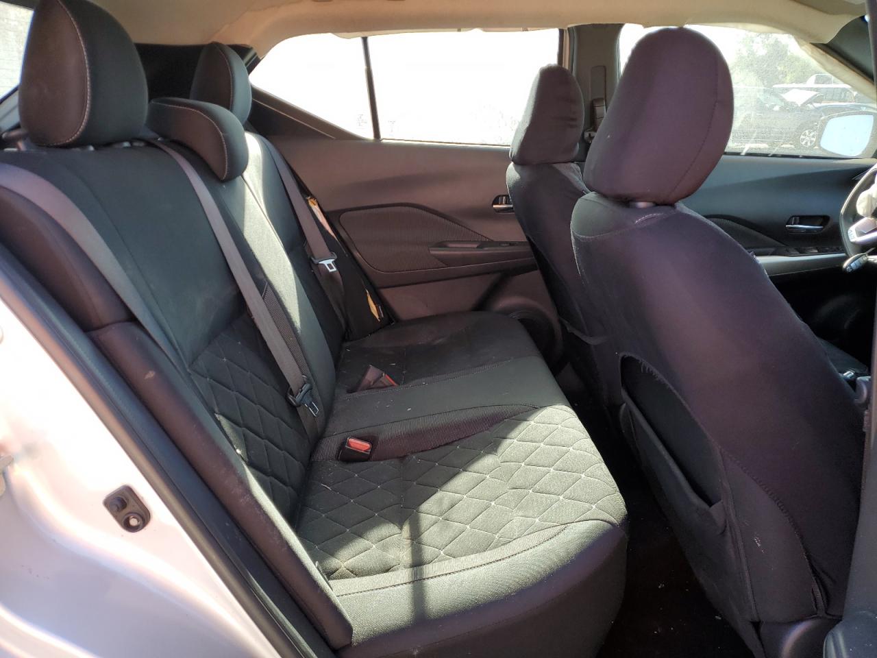 2020 Nissan Kicks - Image 11