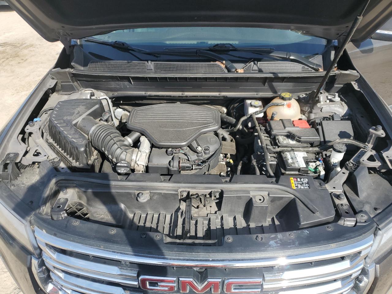 2020 GMC Acadia - Image 12
