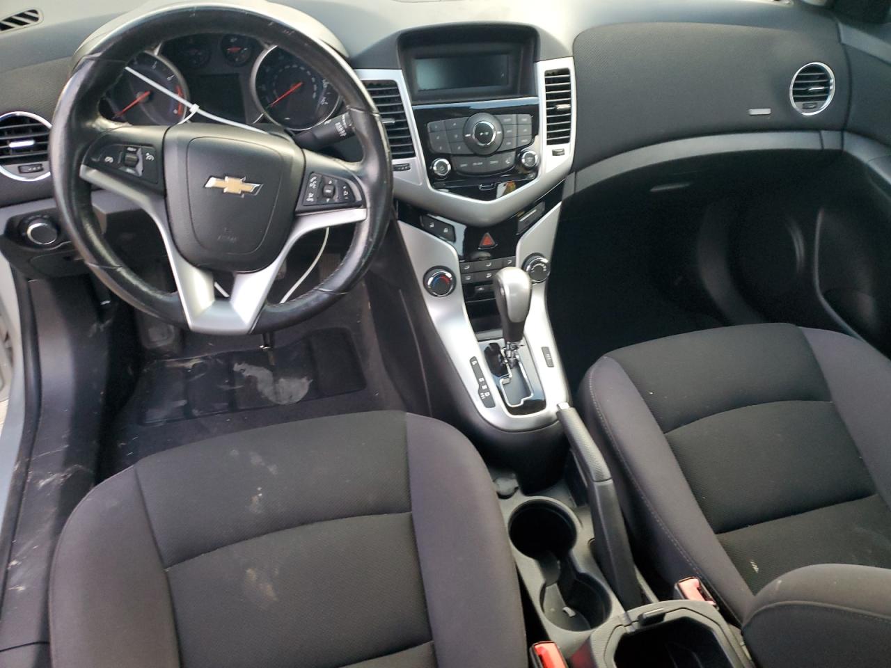 2014 Chevrolet Cruze - Image 8