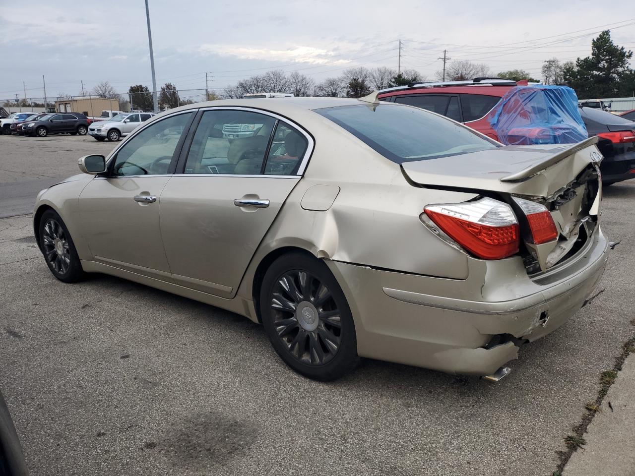 2009 Hyundai Genesis - Image 2