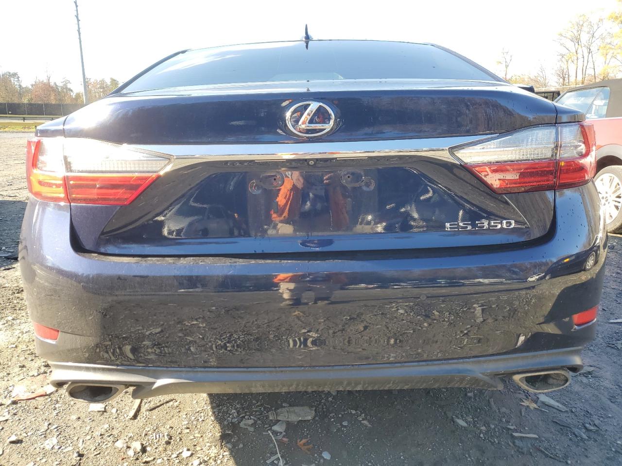 2018 Lexus ES - Image 6