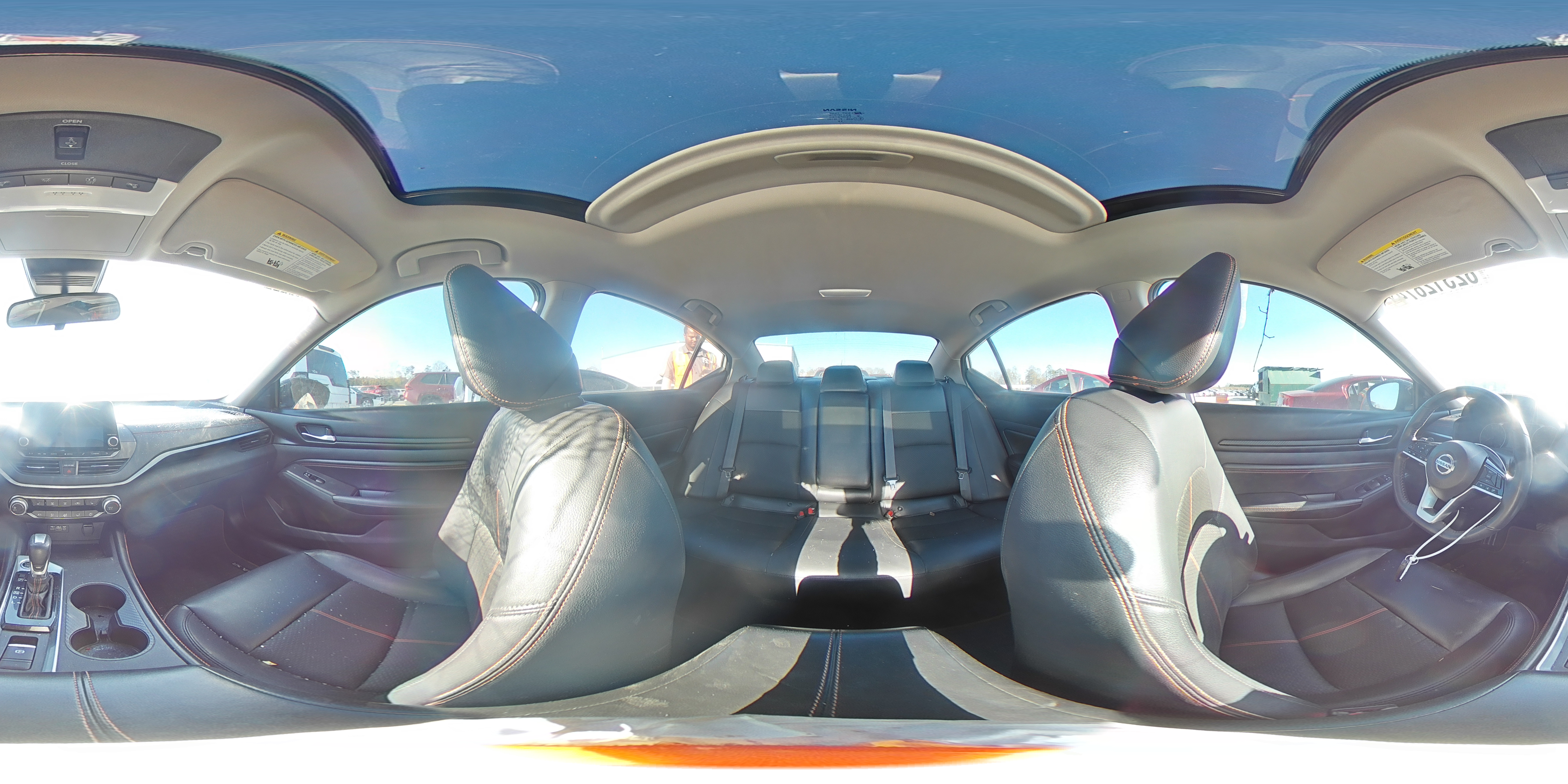 2020 Nissan Altima - Image 12
