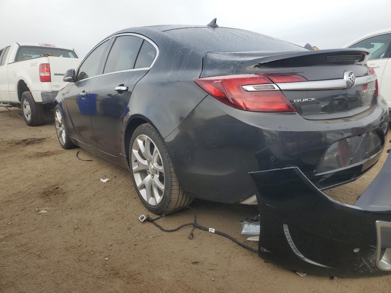 2014 Buick Regal - Image 2