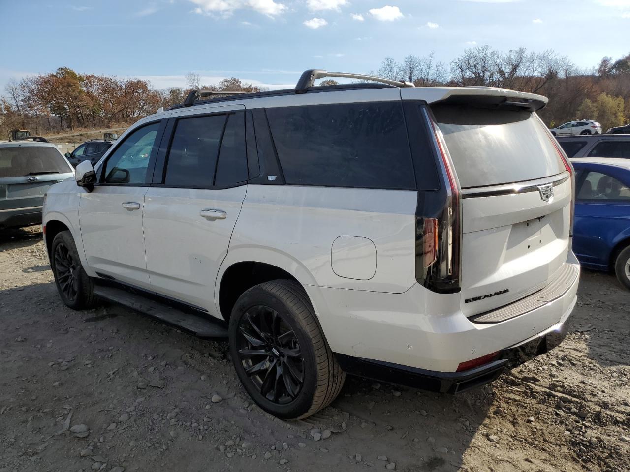 2021 Cadillac Escalade - Image 2