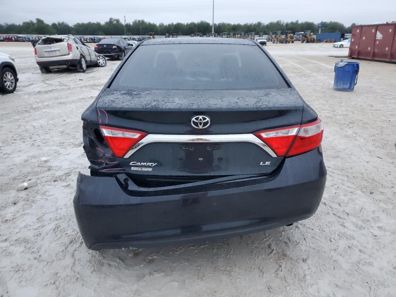 2015 Toyota Camry Le VIN: 4T1BF1FK1FU484585 Lot: 81077794