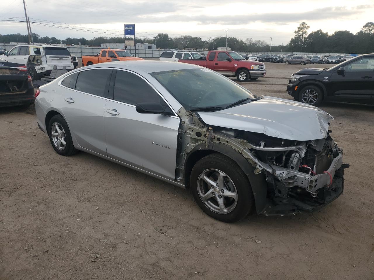 2018 Chevrolet Malibu - Image 4