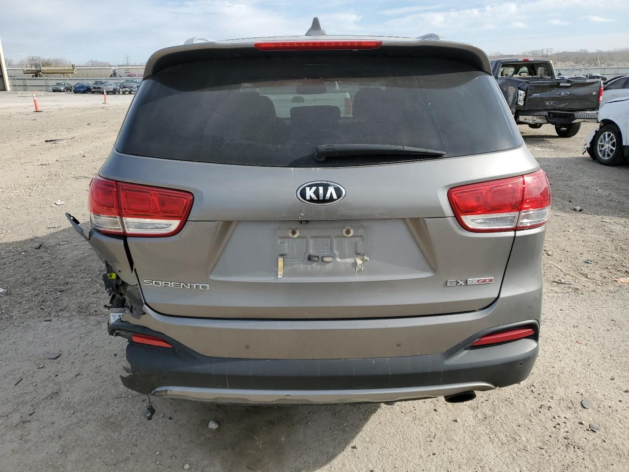 VIN 5XYPH4A1XJG408782 2018 KIA SORENTO no.6