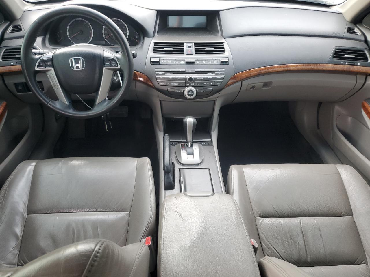 2012 Honda Accord - Image 8