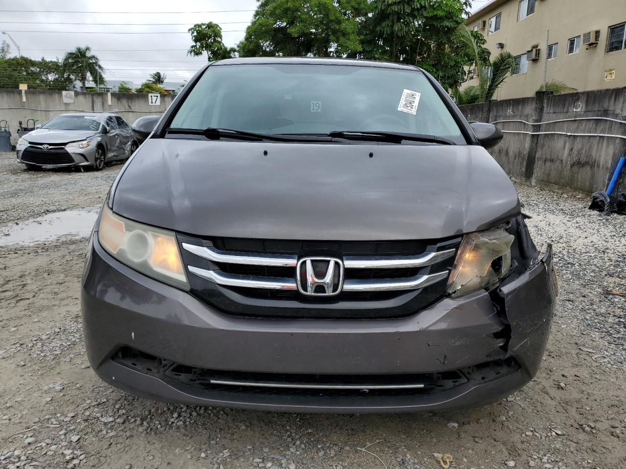 2016 Honda Odyssey - Image 5