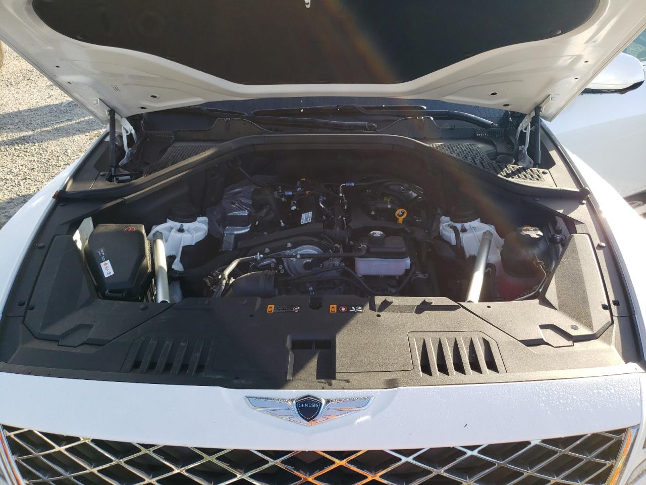 2024 Genesis GV80 - Image 12