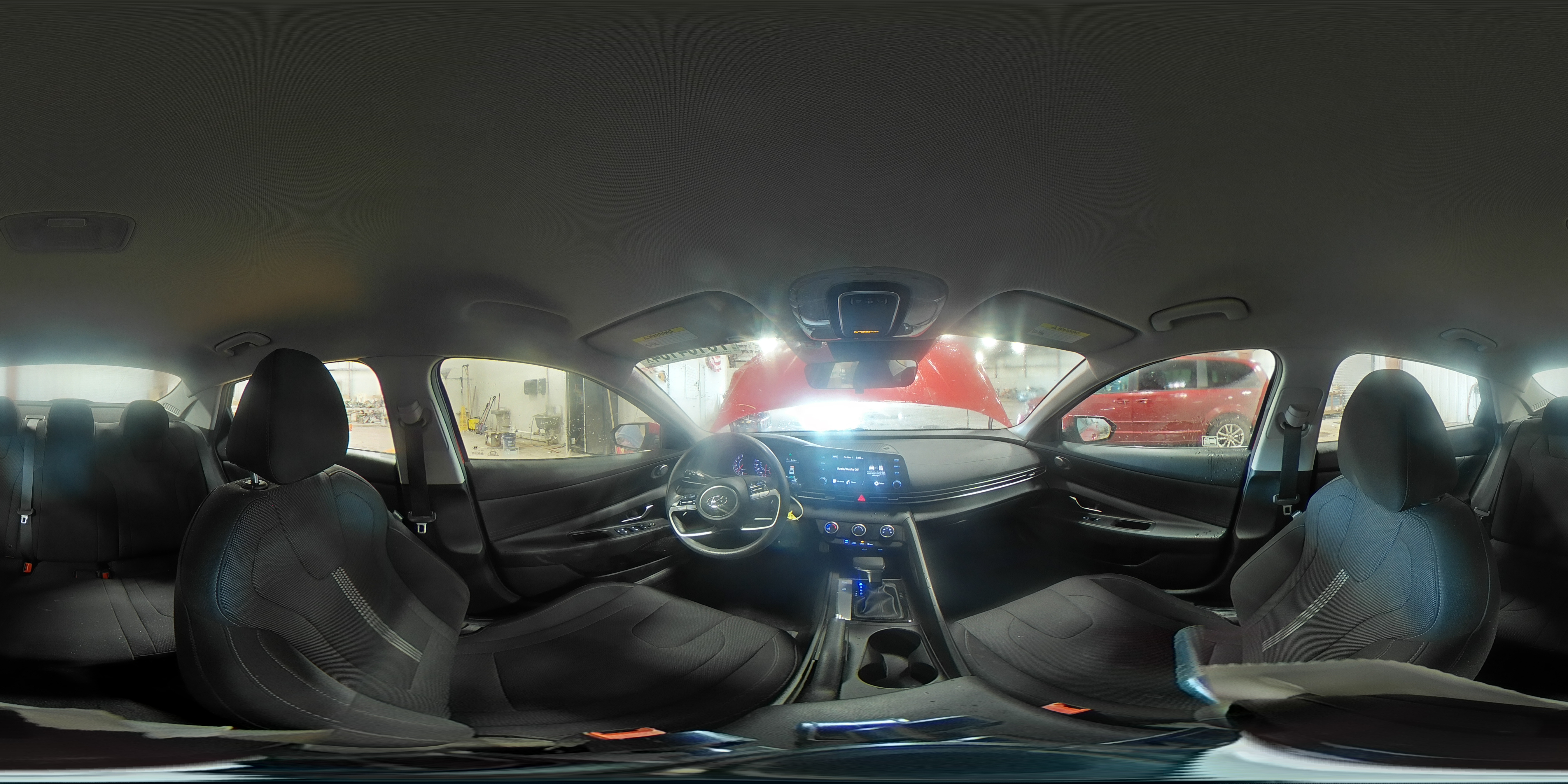 2022 Hyundai Elantra - Image 14