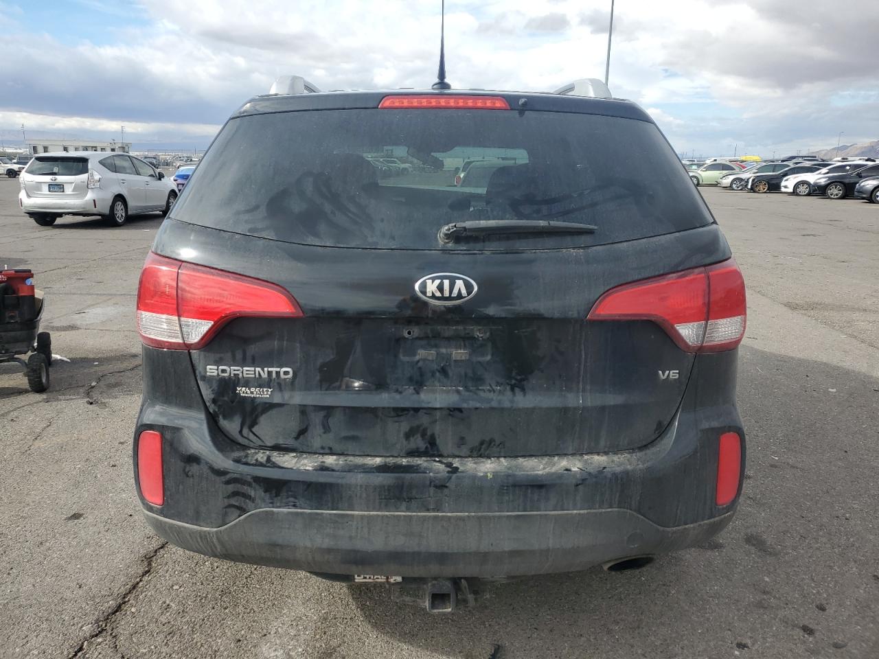 VIN 5XYKTDA72FG601660 2015 KIA SORENTO no.6