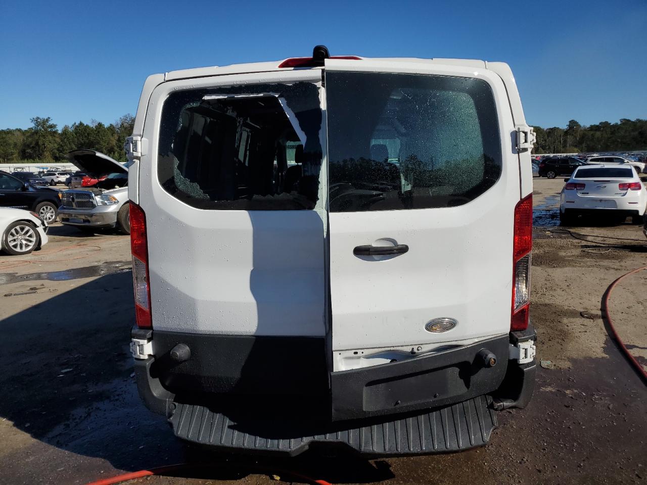 2015 Ford Transit T-250 VIN: 1FTNR2YGXFKA13425 Lot: 81528234