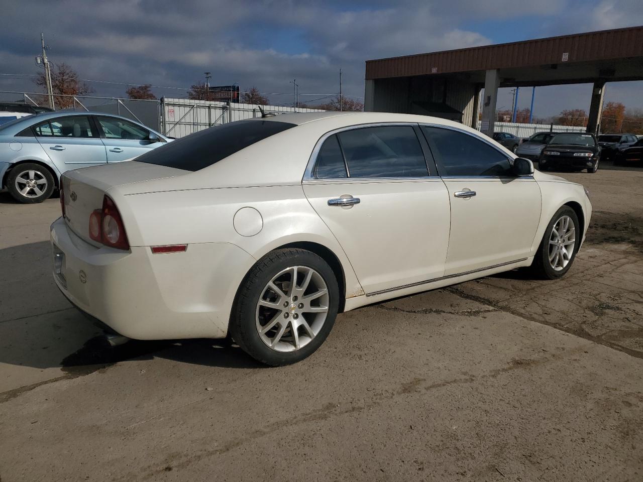 2010 Chevrolet Malibu - Image 3