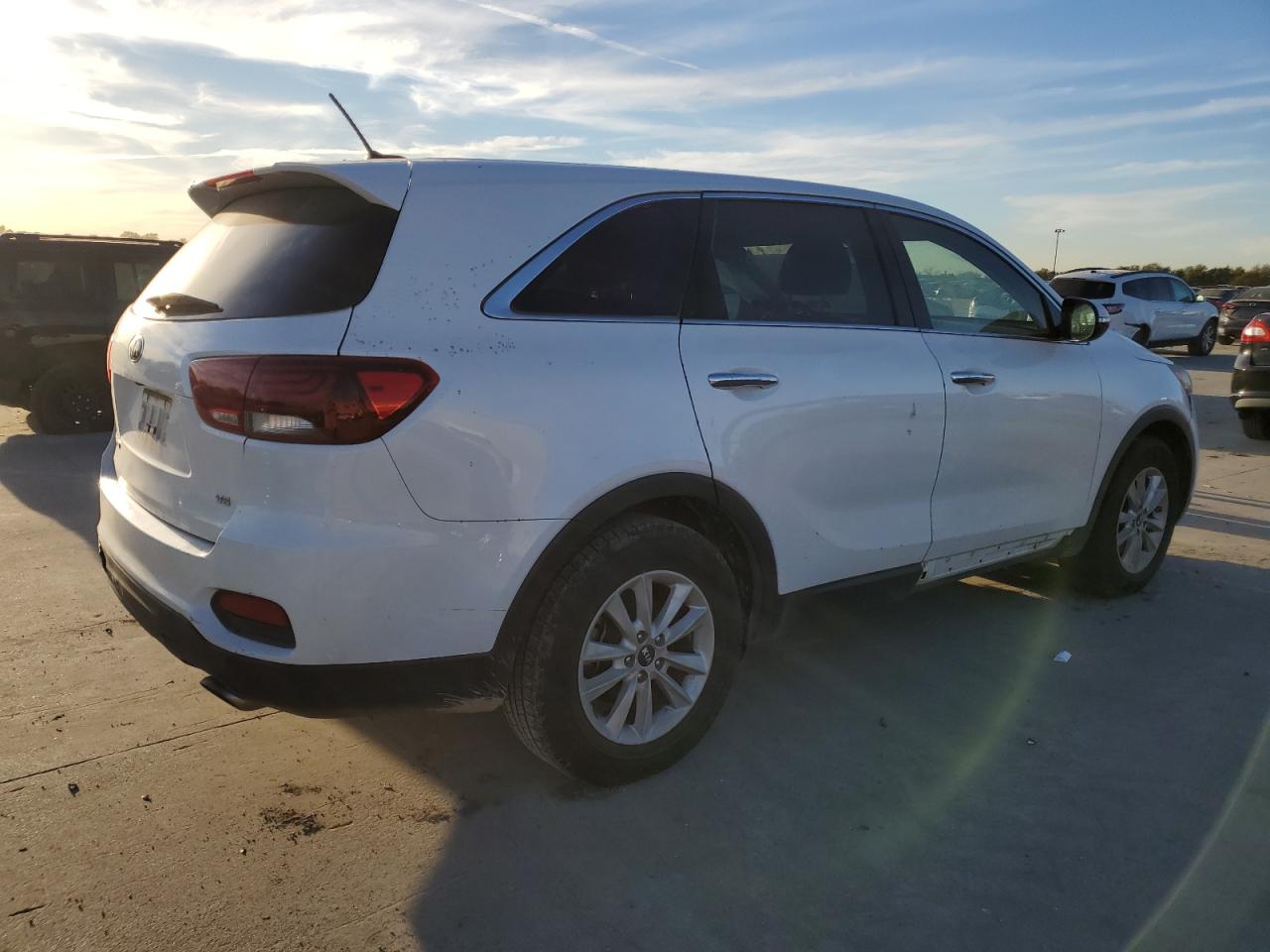 2019 Kia Sorento - Image 3