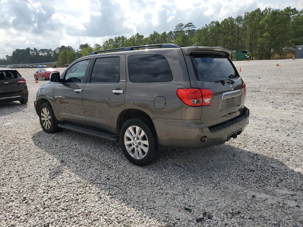 2014 Toyota Sequoia - Image 2