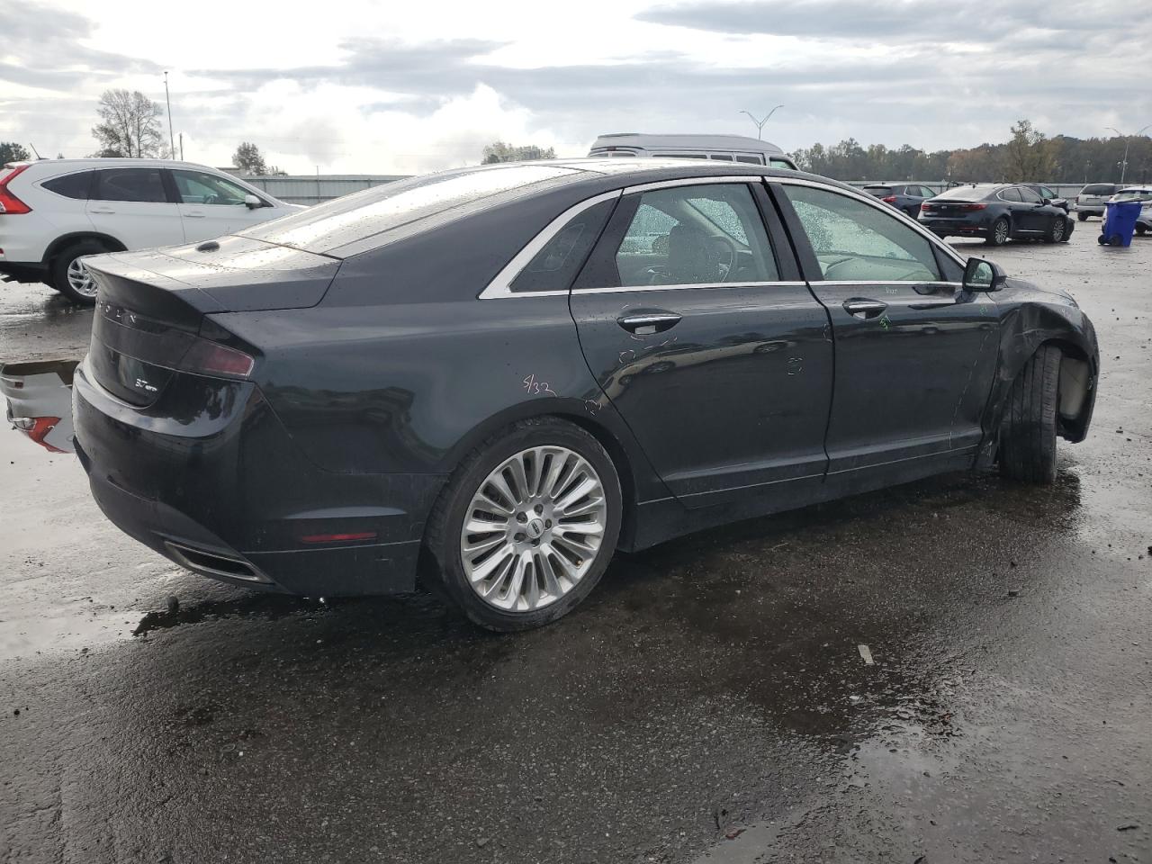 2014 Lincoln MKZ - Image 3