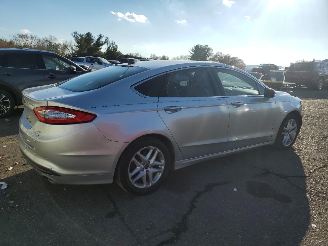 VIN 3FA6P0HD8FR217369 2015 FORD FUSION no.3