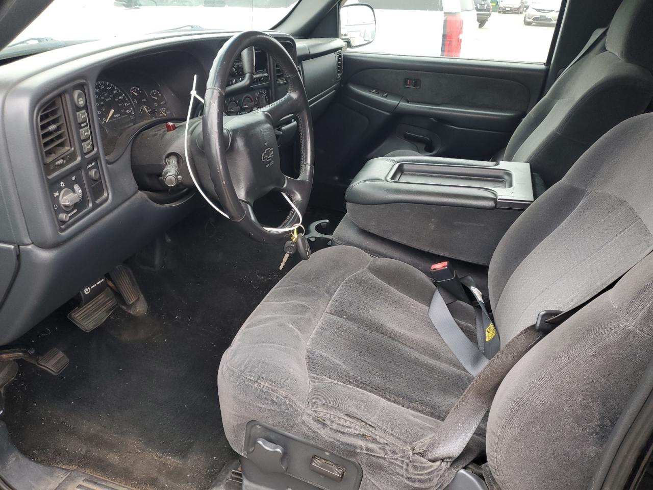 2002 Chevrolet Silverado - Image 7