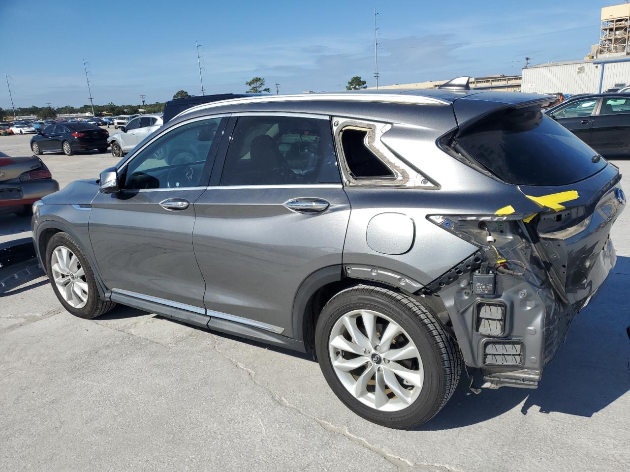 2019 Infiniti QX50 - Image 2