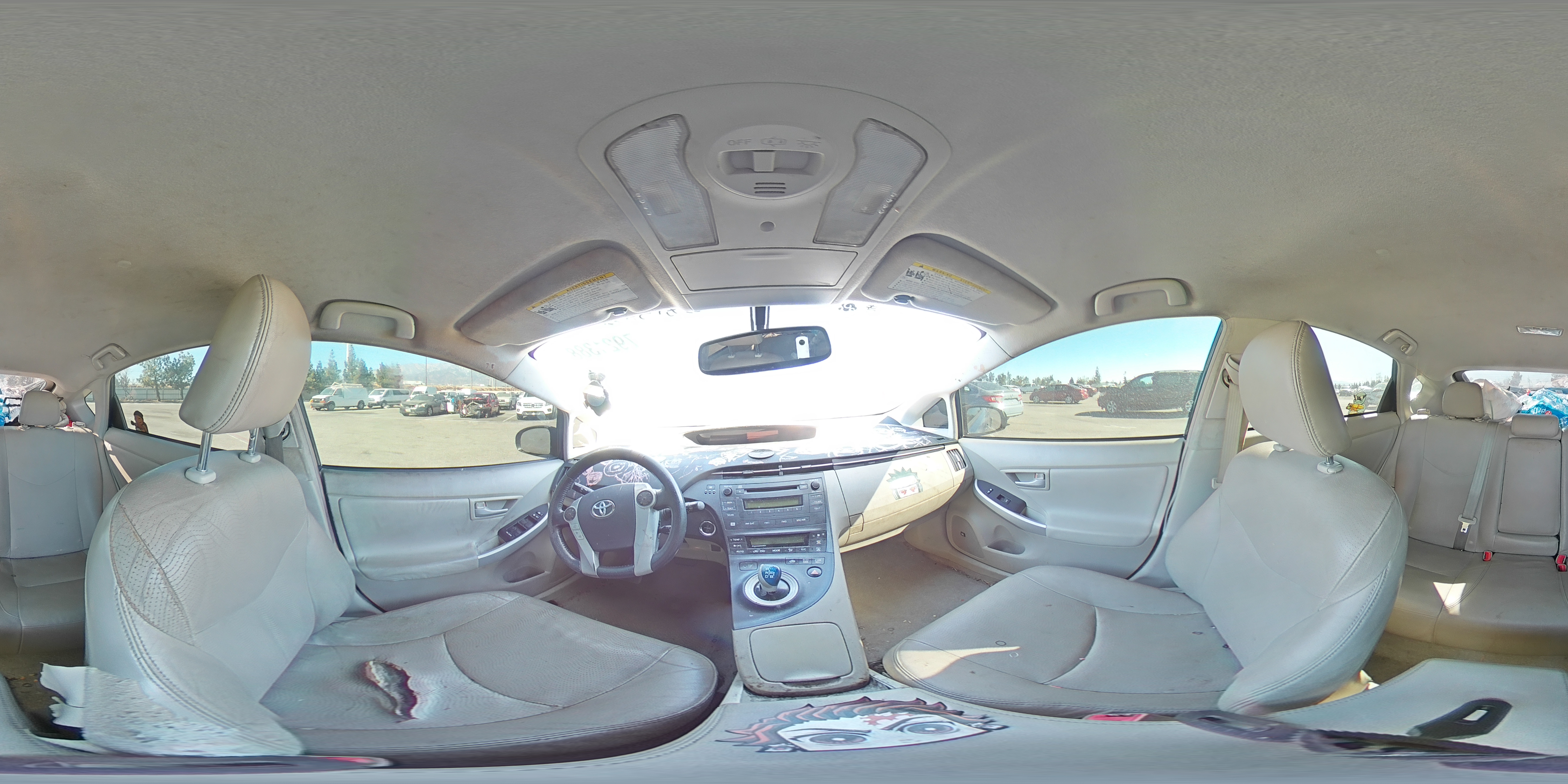 2011 Toyota Prius - Image 12